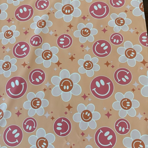 20 Pack - 14.5x19” XL Peach Smiley 😊 Poly Mailers - Picture 3 of 3